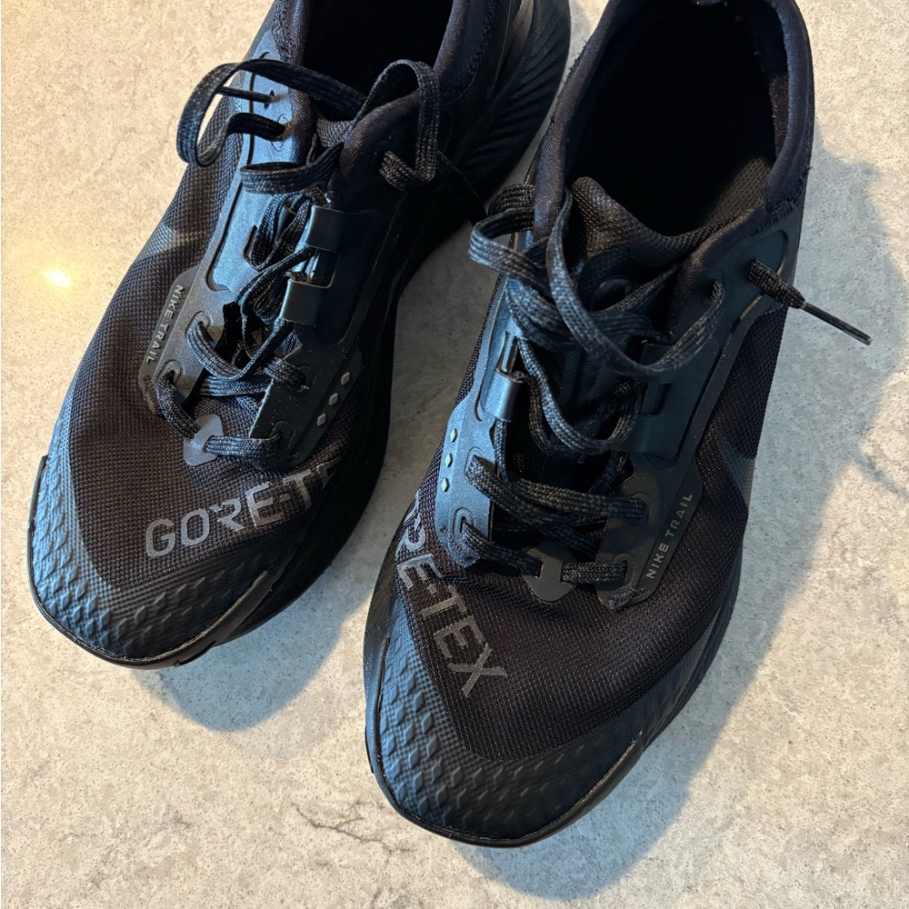 Nike Pegasus Trail 4 GORE-TEX Black Waterproof Men's Running Shoes - Picture 4 of 4